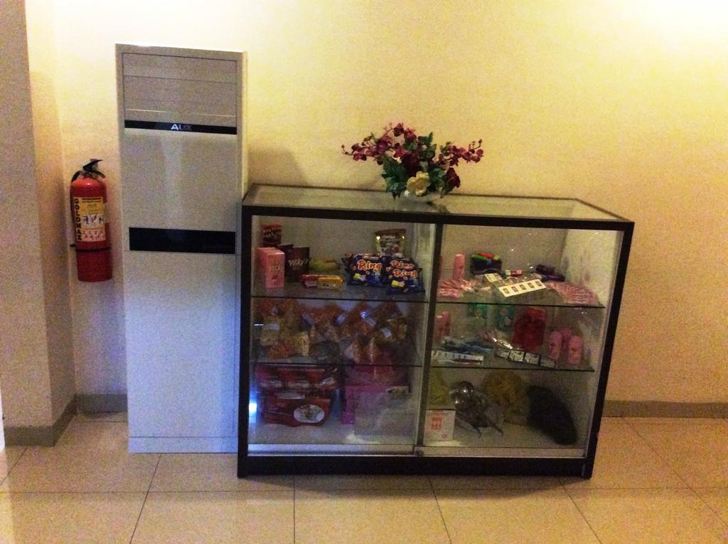 Hotel Diamond มากาซาร์ ภายนอก รูปภาพ